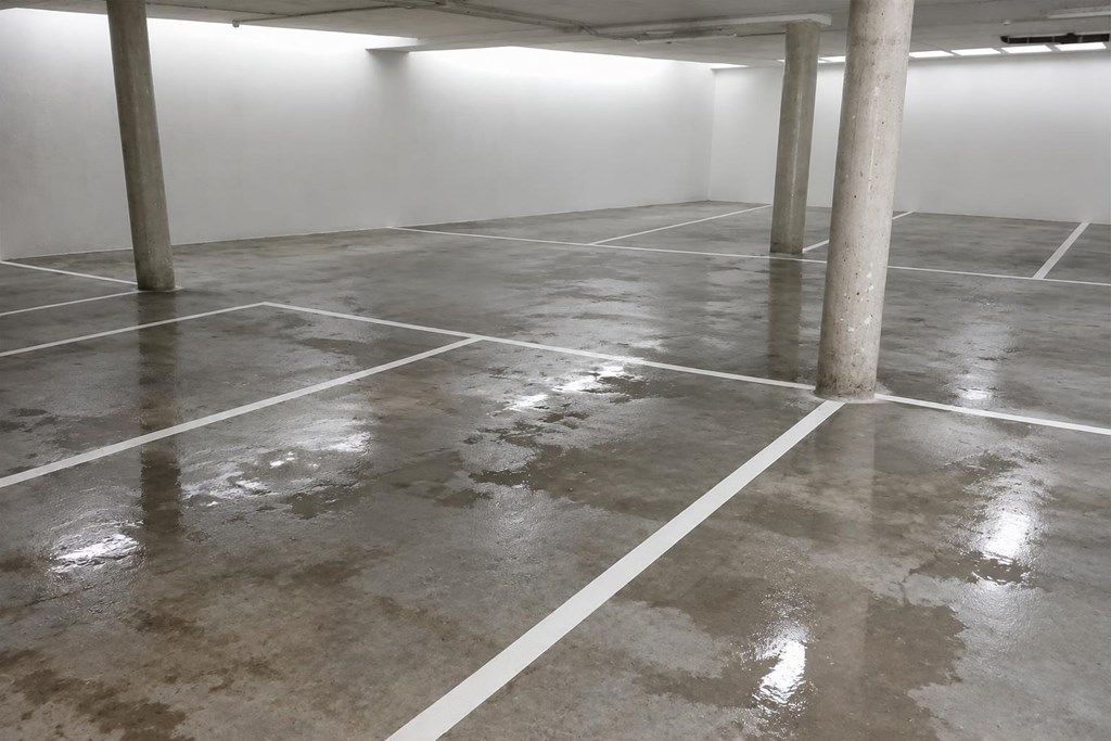 Foto 1 Solución urgente: achique de agua en Sarria para naves, garajes y sótanos